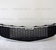 Решетка радиатора нижняя хром до 2012 г. Chevrolet Cruze