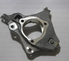 Кулак передний левый Chevrolet Orlando