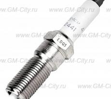 Свеча зажигания 6.2 acdelco Chevrolet Tahoe