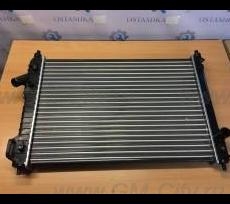 Радиатор охлаждения мкпп 1.4 Chevrolet Aveo T250