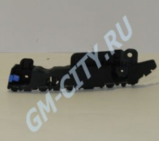 Кронштейн переднего бампера левый Chevrolet Cruze