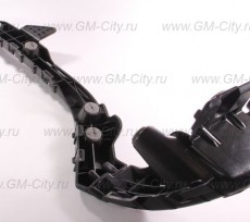 Вставка заднего бампера Chevrolet Cruze