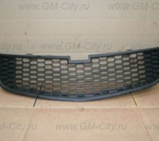 Решетка радиатора нижняя Chevrolet Spark M300