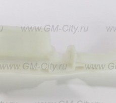 Кронштейн переднего бампера правый Chevrolet Captiva C100