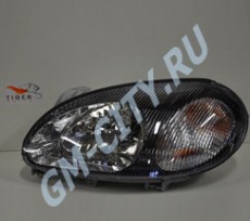 Фара правая (черная) Chevrolet Lanos